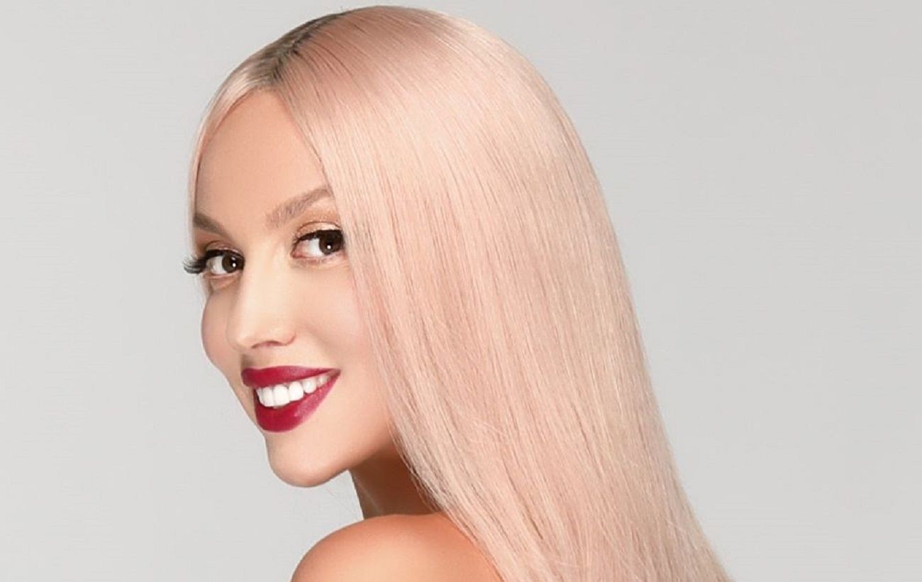 Оля Полякова похвасталась роскошным видом на озеро из окна своего дома - today.ua