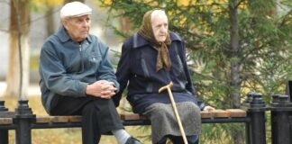 Із квітня в Україні підвищується пенсійний вік: кого торкнеться нова норма - today.ua