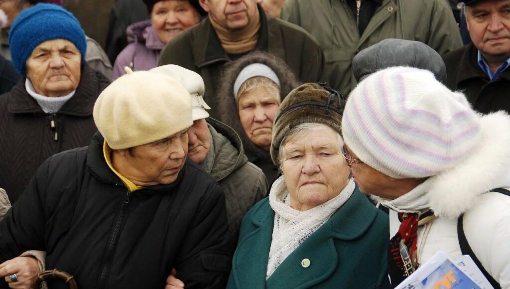 Щомісячна надбавка до пенсії: хто з пенсіонерів може розраховувати на регулярну допомогу