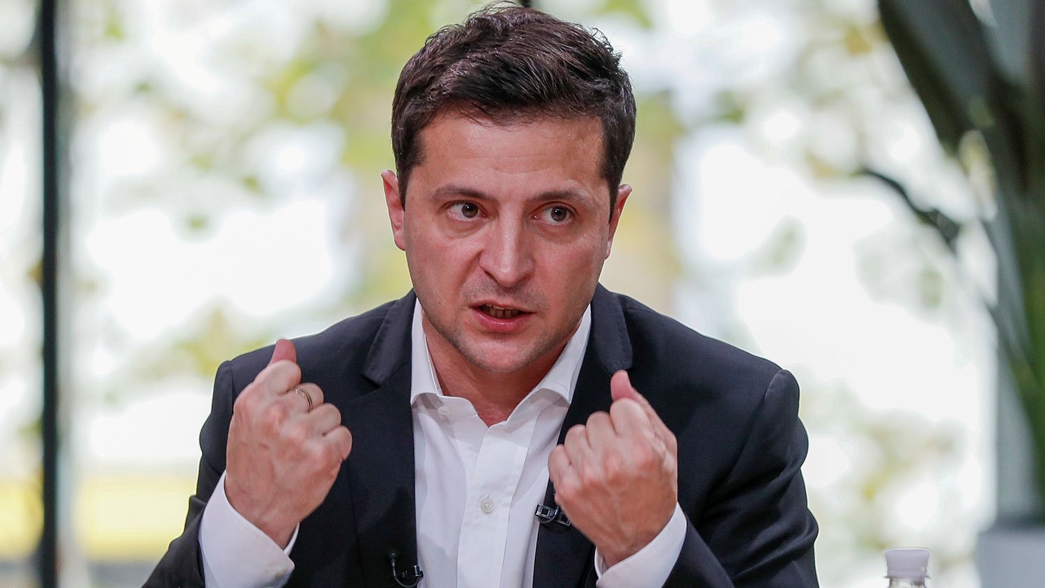 Зеленський пригрозив розправою Порошенко за порушення карантину вихідного дня фітнес-клубом "5 елемент"