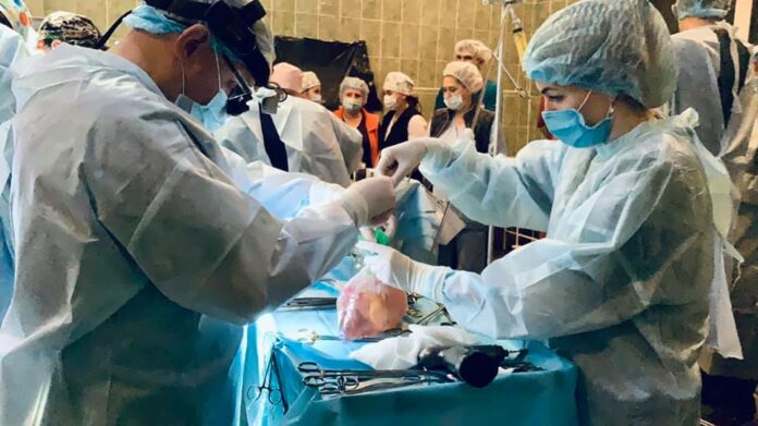 Одна жизнь по цене трех: во Львове медики за ночь сделали трансплантацию трем пациентам от одного донора - today.ua