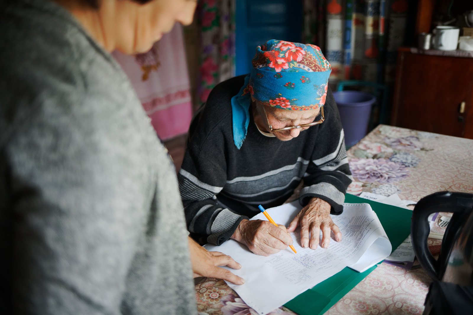 Українським пенсіонерам спростили процедуру отримання виплат через Укрпошту