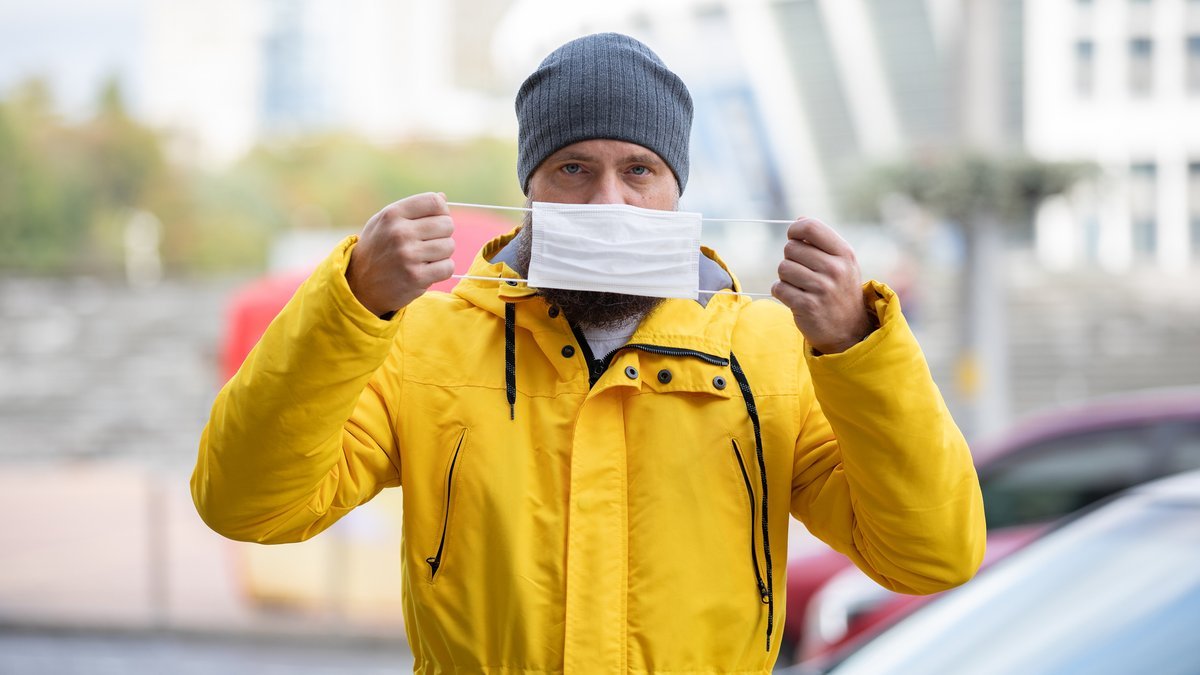 Зеленский одобрил повышение штрафов за отсутствие маски в общественных местах - today.ua