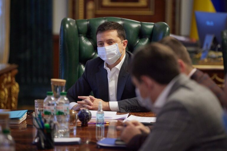 У Зеленського вирішують, чи вводити в Україні повний локдаун через коронавірус - today.ua