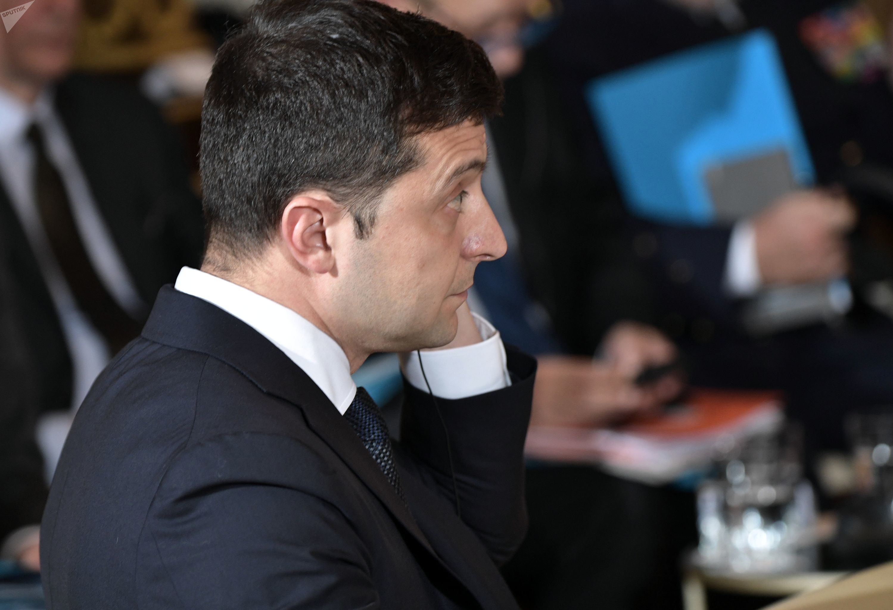 Зеленский может потерять квартиру в Крыму из-за ареста российских самолетов