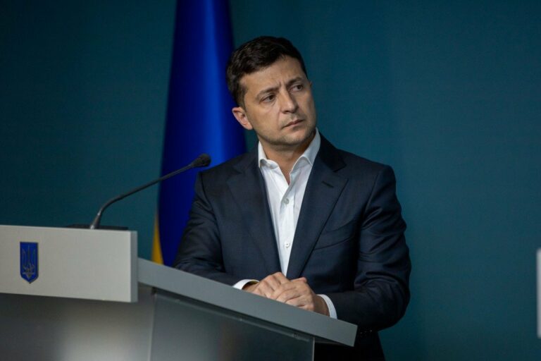 Зеленский просит международных партнеров поддержать Украину в ситуации с Конституционным судом - today.ua