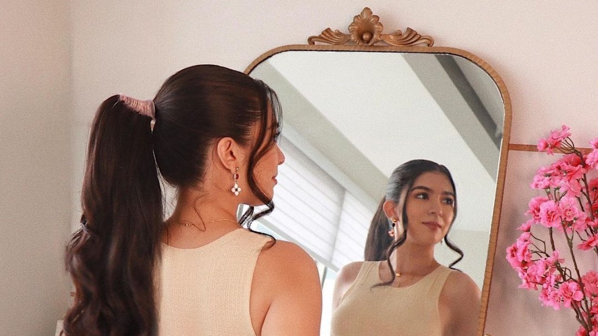 Зачіски на Новий рік 2021 своїми руками за п'ять хвилин - today.ua