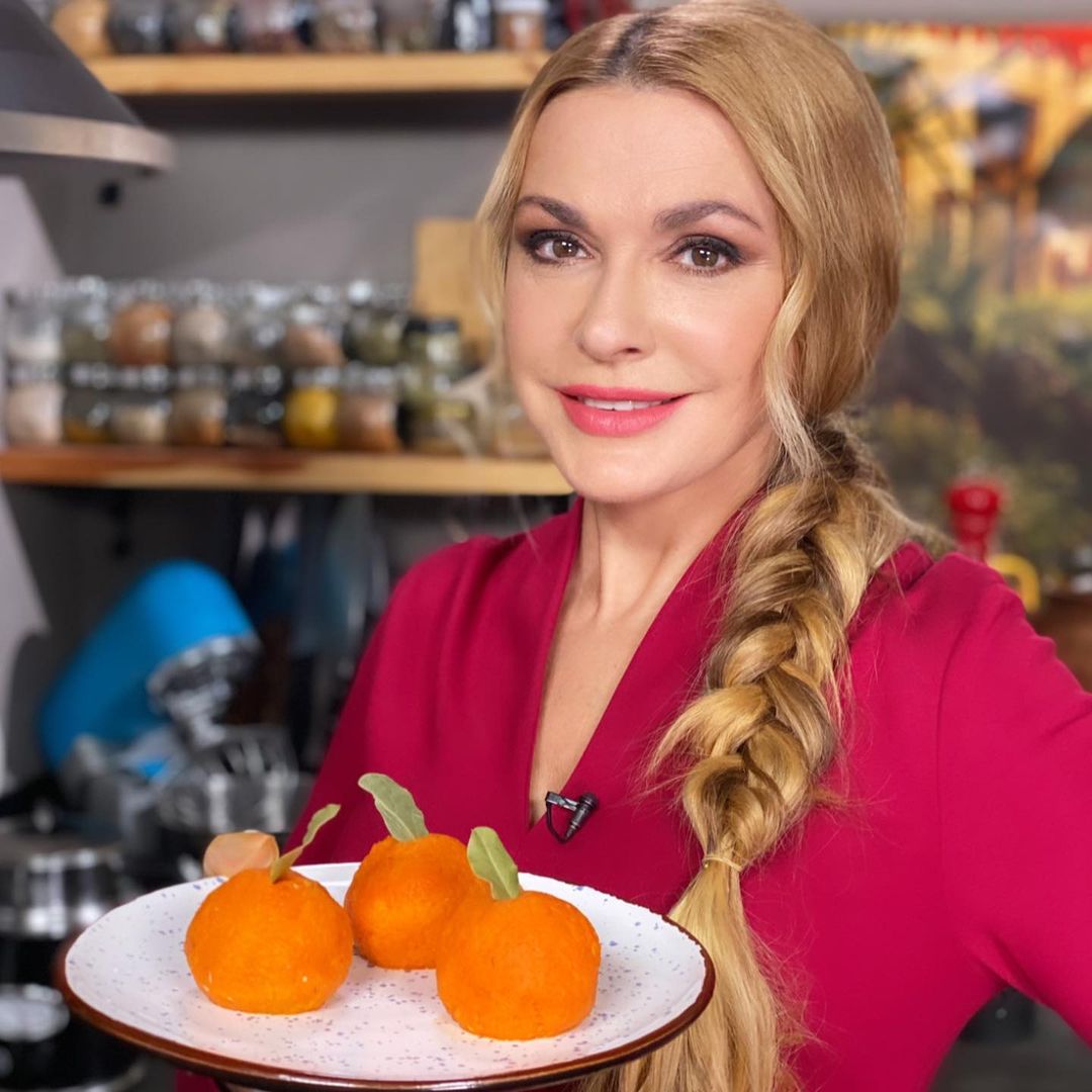 Ольга Сумська поділилася простим рецептом закуски для новорічного столу 