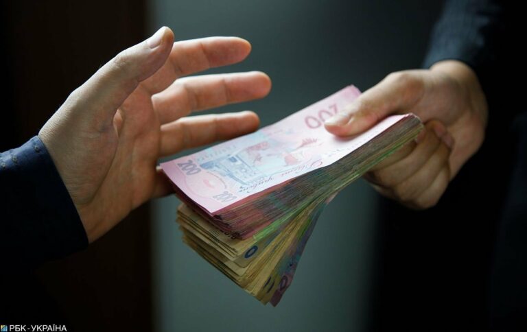 У Пенсійному фонді розповіли, як українцям отримати карантинні 8 тисяч гривень - today.ua