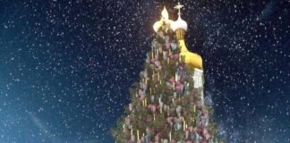 На верхушку главной елки Украины установили огромную желтую шляпу - today.ua