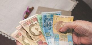 Украинским пенсионерам перенесли выплаты надбавок на октябрь: обещанных 400 гривен ждать еще полгода   - today.ua