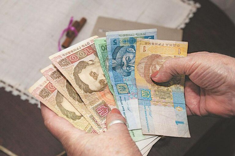 Українцям перерахують пенсії вже в березні: хто отримає надбавку 1000 гривень - today.ua