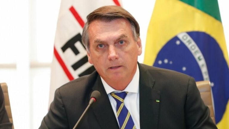 “Станешь аллигатором, это твоя проблема“: Президент Бразилии раскритиковал вакцину от Covid-19 - today.ua