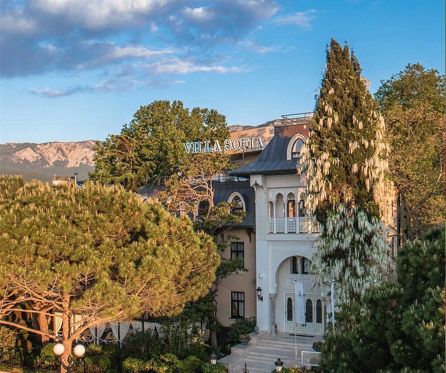 Стало відомо, за скільки Софія Ротару продає свій будинок в Криму - today.ua