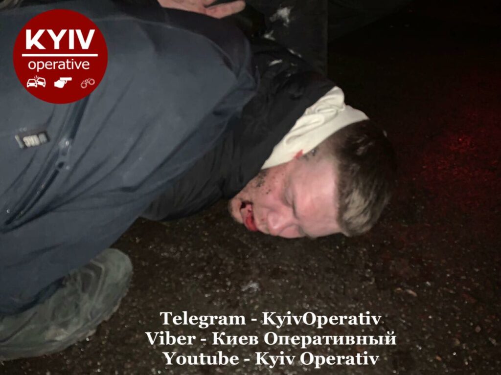 ДТП в Києві за участю п'яного слідчого поліції: капітан влетів у припарковану автівку 