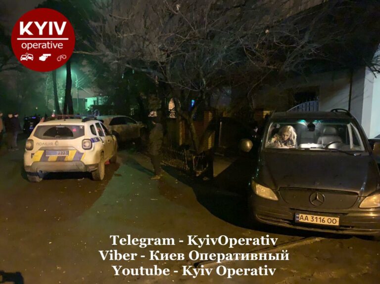 ДТП в Киеве с участием пьяного следователя полиции: капитан влетел в припаркованную машину - today.ua