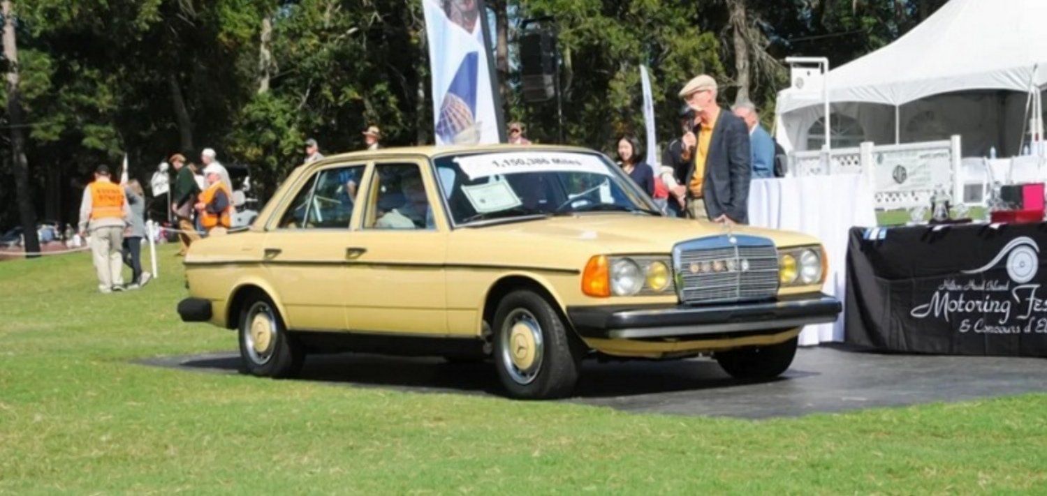 У США знайшли робочий Mercedes з пробігом майже 2 млн км - today.ua