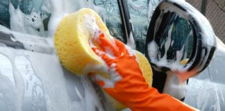 Почему летом вредно очень часто мыть машину  - today.ua