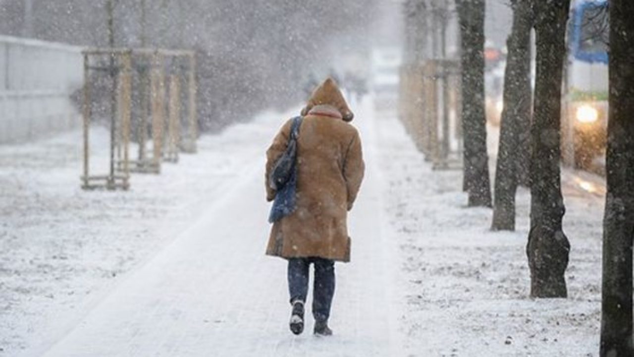 В Украину вернутся снегопады и морозы до -18 градусов: синоптики рассказали о смене погоды после выходных