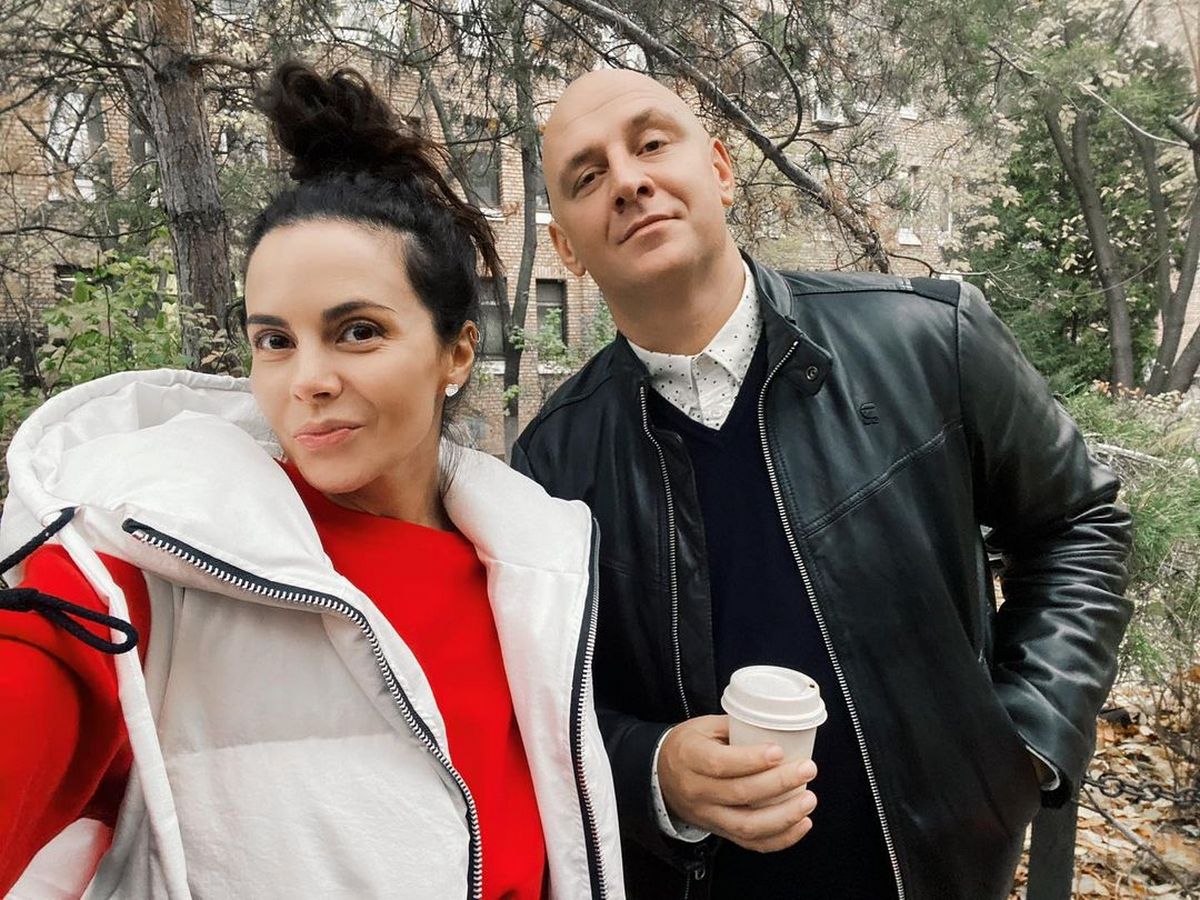 Настя Каменських в латексній міні-сукні переполохала фанатів: Клоун в спідниці - today.ua