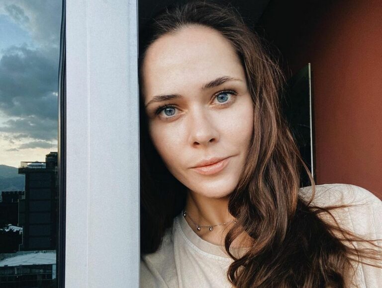 “Странные ощущения быть одной“: Юлия Санина рассказала, что чувствует без мужа - today.ua