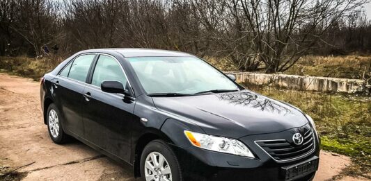 “Капсула времени“: В Сети показали “новую“ Toyota Camry 40 - today.ua