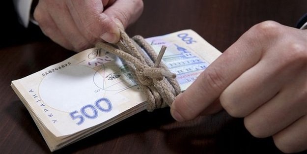 В Украине увеличится средняя зарплата: сколько будем зарабатывать в 2021 году    