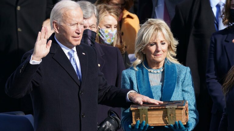 Джо Байден официально стал президентом США: особенности инаугурации 46-го главы государства - today.ua