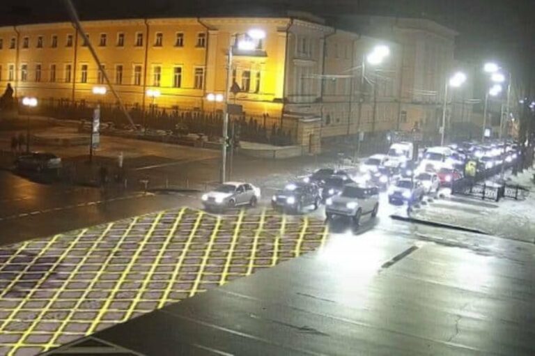 На украинских дорогах появилась новая желтая разметка - today.ua
