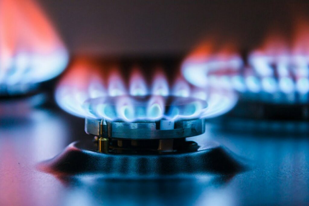 Тарифы на газ: потребитель наглядно показал, как можно сэкономить на смене поставщика