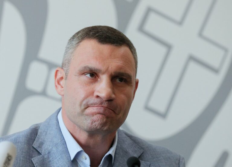 Кличко рассказал, какие надбавки к зарплатам выписал своим заместителям  - today.ua