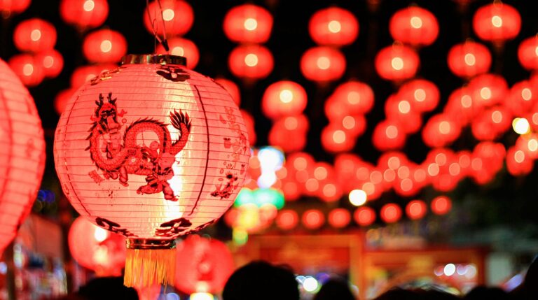 Китайський Новий рік: коли зустрічаємо, і від кого потрібно захистити домівку - today.ua