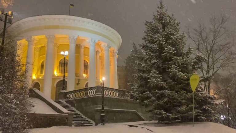 Ніч, що настала, принесла в Україну лютий мороз: прогноз погоди від Наталки Діденко - today.ua