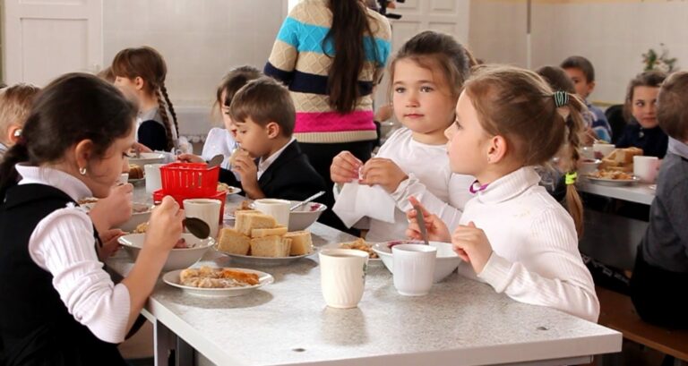 В украинских школах с нового года ввели новые правила посещения и ряд ограничений   - today.ua