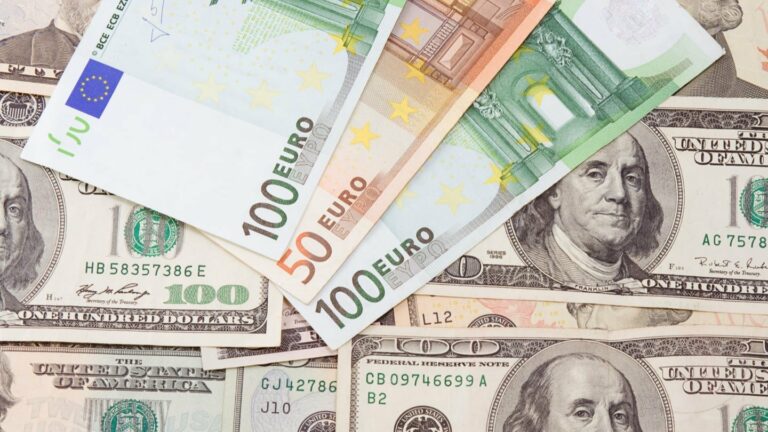 Курс доллара после Нового года стабилизировался, евро резко вырос: что будет с валютой дальше - today.ua