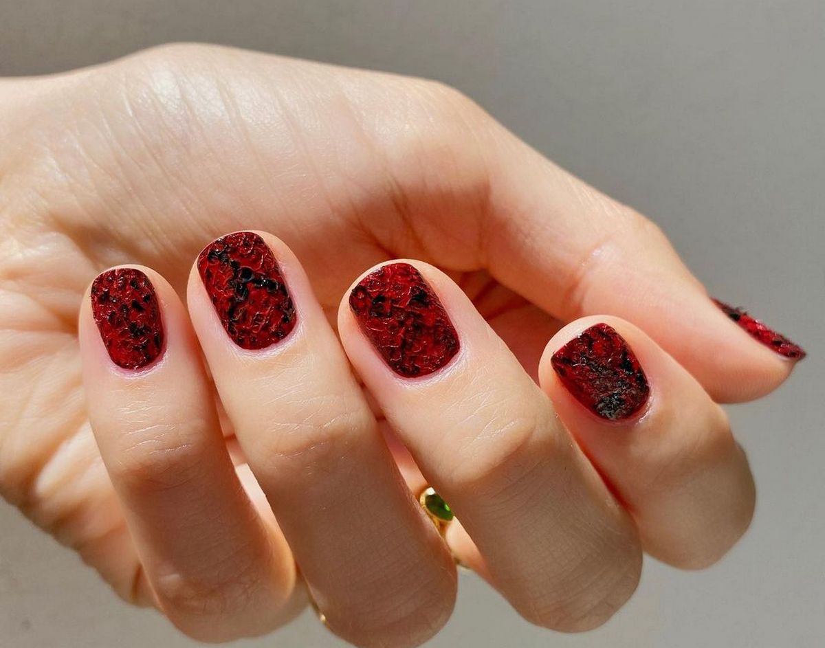 Маникюр на 8 марта: ТОП-7 не приевшихся идей для дизайна - today.ua
