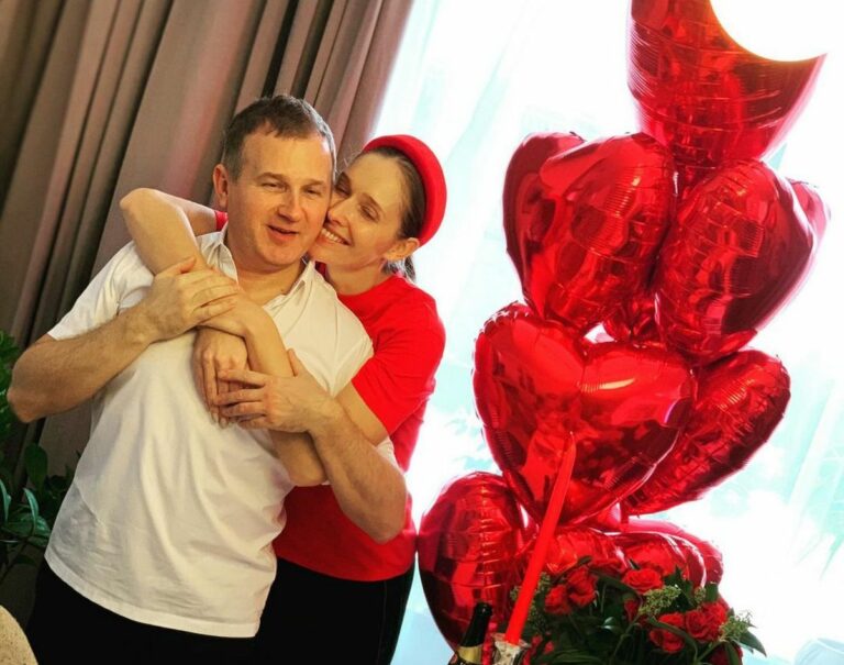 Катя Осадчая показала милый семейный кадр с празднования дня рождения сына - today.ua