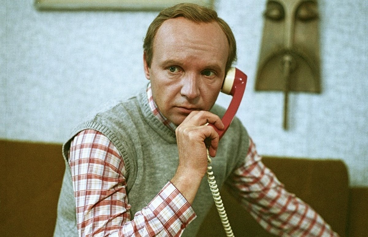 Умер Андрей Мягков: звезды "Иронии судьбы" не стало на 83 году жизни