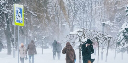 Снігопади, ожеледиця та температура до -10 градусів: синоптики назвали області України, в яких розгуляється циклон - today.ua