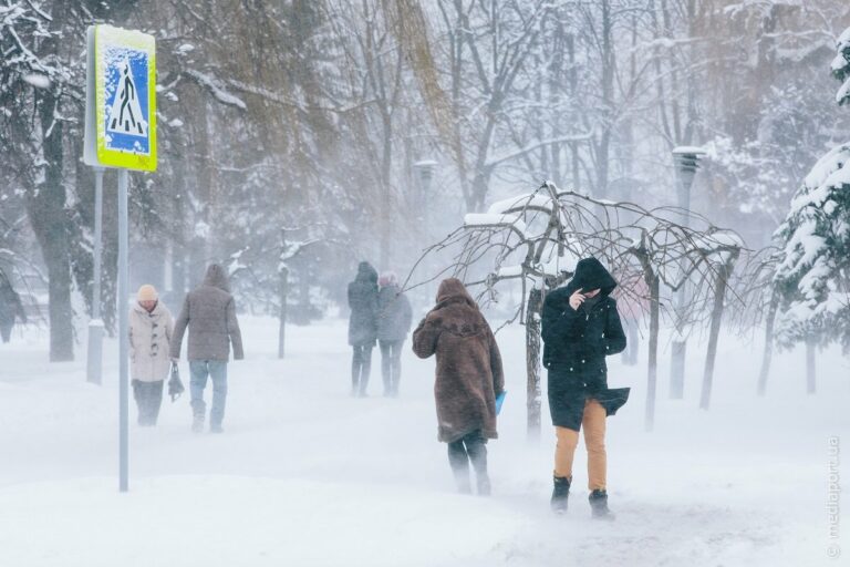 Снігопади, ожеледиця та температура до -10 градусів: синоптики назвали області України, в яких розгуляється циклон - today.ua