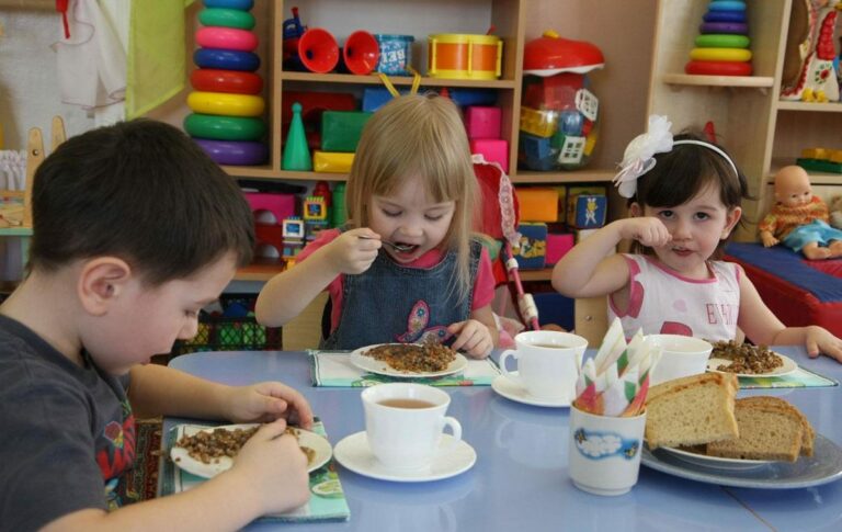 В Харьковских детсадах начнутся массовые проверки: дети остались без питания    - today.ua