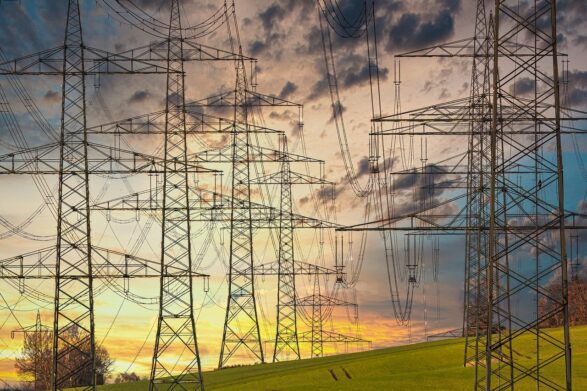 Цена на электроэнергию выросла на 20% после остановки блоков АЭС - today.ua