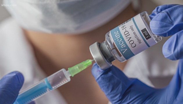 Вакцинация от коронавируса может остановиться: у правительства нет денег для закупки новых доз