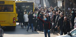 У Києві дозволили перевозити стоячих пасажирів у громадському транспорті - today.ua