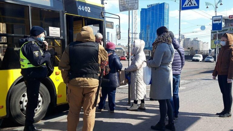 Приватні перевізники Києва відклали підвищення цін на проїзд на кілька днів - today.ua