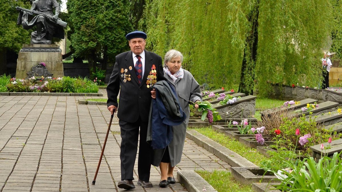 В Україні хочуть ввести новий вид пенсій "за особливі заслуги"