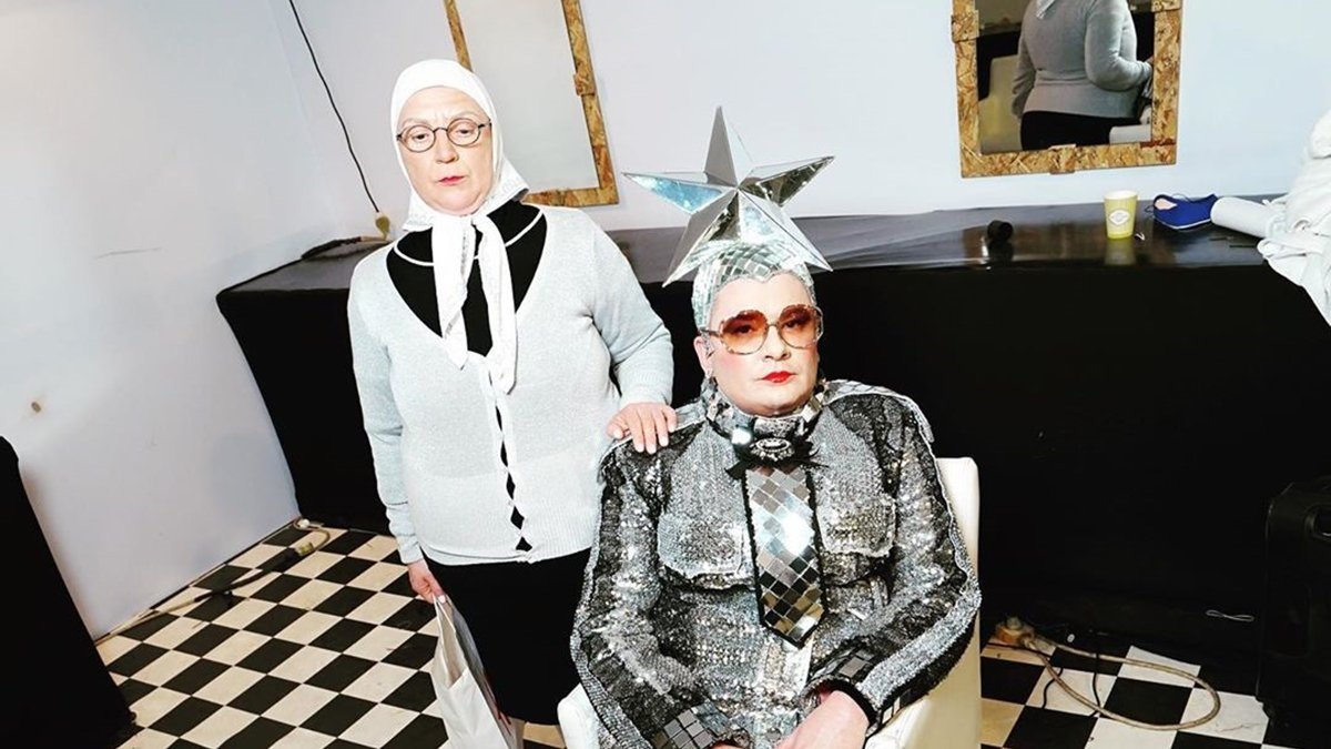 Верка Сердючка в Барселоне похвасталась стройными ножками в туфлях 46 размера - today.ua