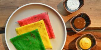 Разноцветное угощение на Масленицу: рецепт красных, желтых и зеленых блинчиков - today.ua