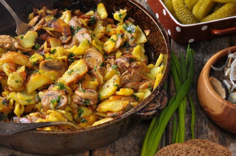 Жареная картошка с грибами: секреты приготовления вкусного и питательного блюда в пост - today.ua