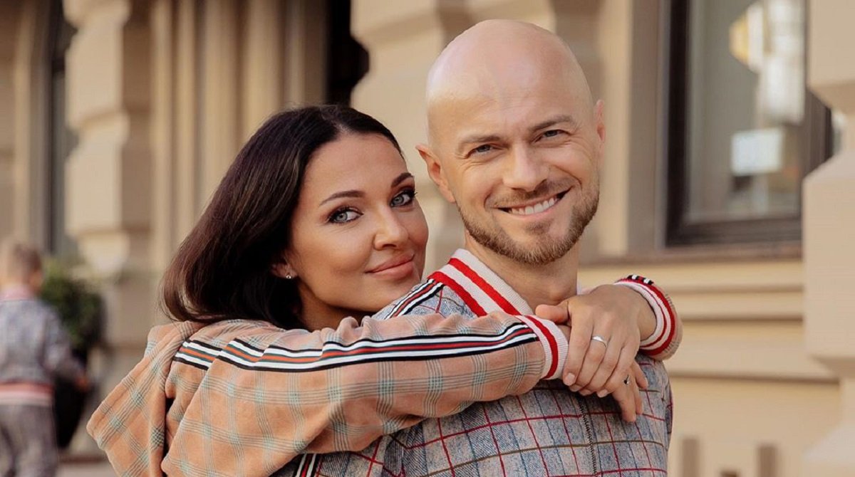 Влад Яма рассказал, какой необычный сюрприз устроил своей жене на день рождения - today.ua